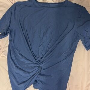 Lululemon T-Shirt